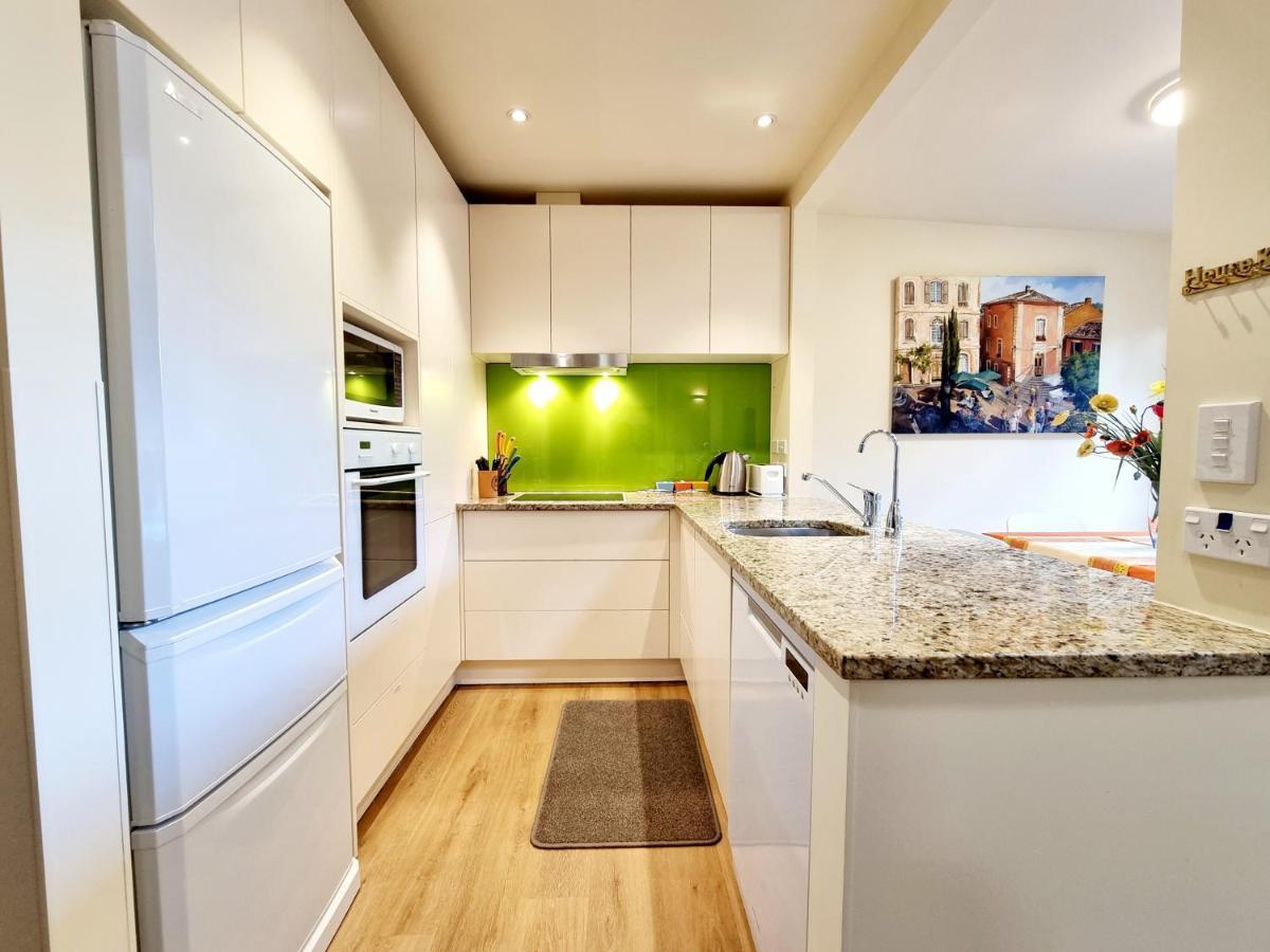 St James Apartments Queenstown Exterior foto