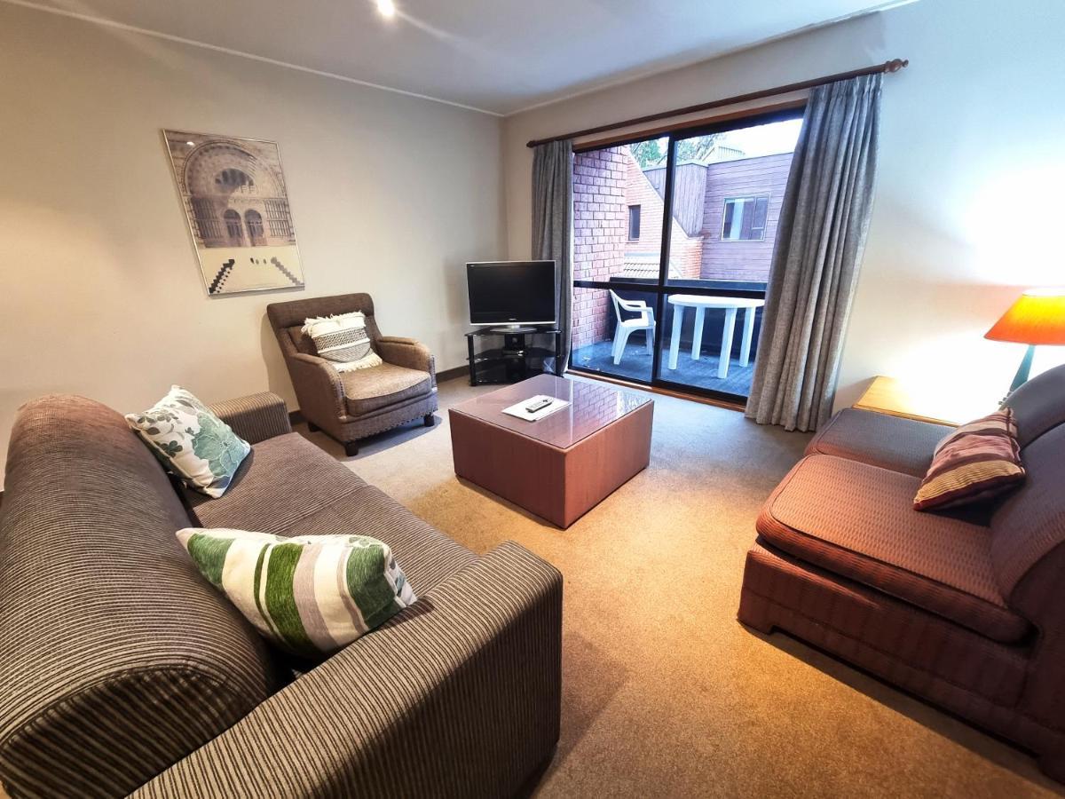 St James Apartments Queenstown Exterior foto